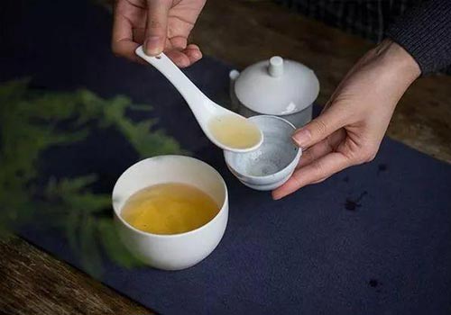 Способы заваривания чая: Лю Гэнь, Мэнь Пао, Цзо Бэй