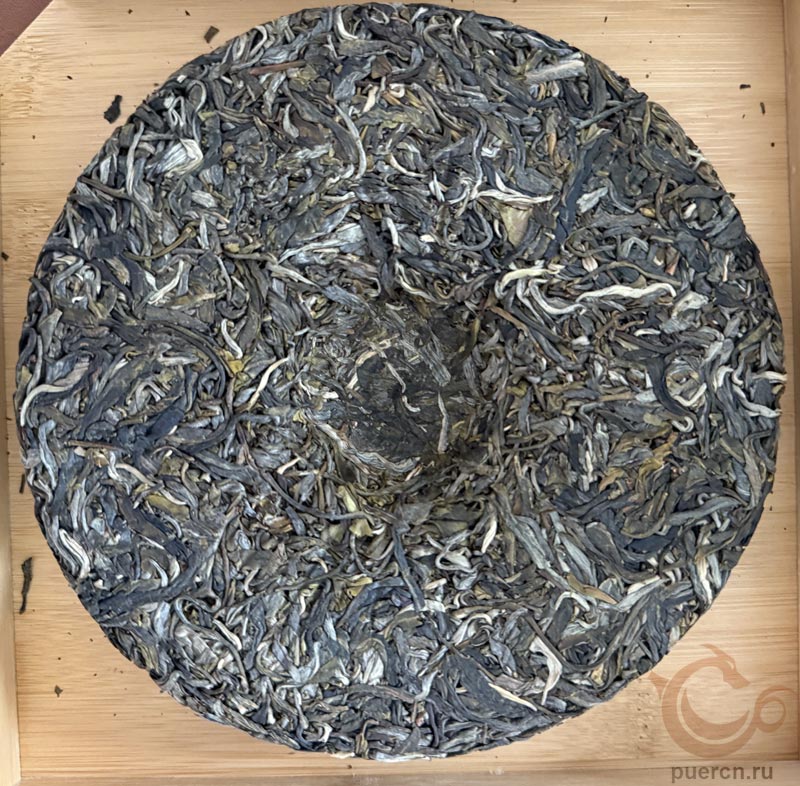 Чэньшэн Хао Лао Бань Чжан Гань Энь, шэн пуэр, 357 гр, 2025 г.