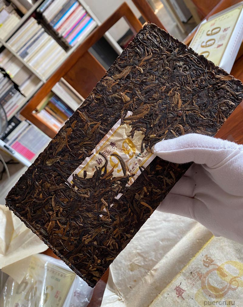 Мэнку Жунши Саньцзю, шэн пуэр, 999 гр, 2009 г.