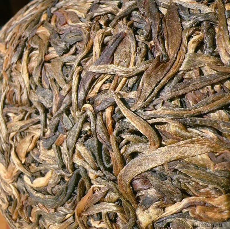 Мэнку Жунши Биндао Гушу Цзиньгуа Гунча, шэн пуэр, 2000 гр, 2010 г.