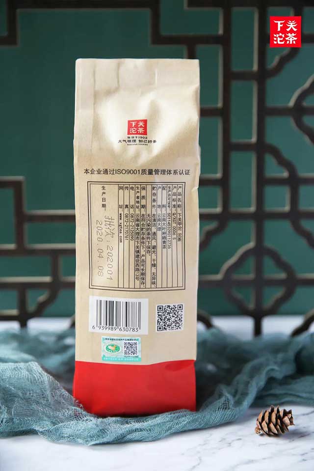 Информация производителя на упаковке с чаем