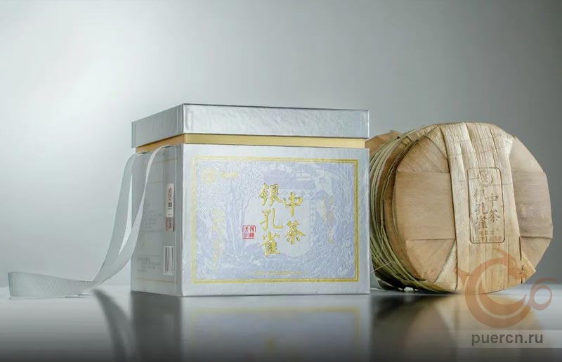 Чжун Ча Инь Кунцюэ, шэн пуэр, 357 гр, 2023 г., фирменная коробка и тун в бамбуковой скорлупе