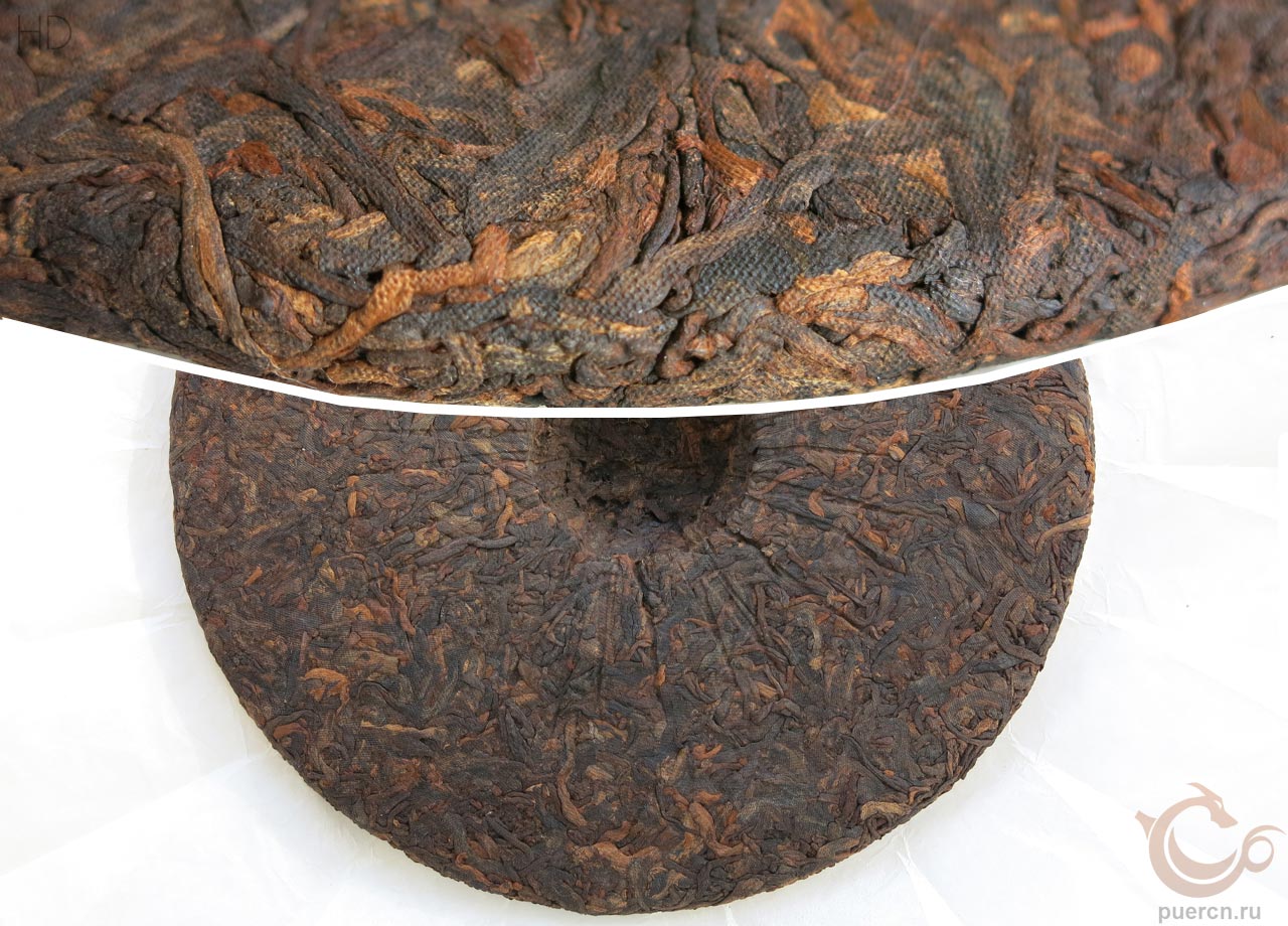 Цицай Юньнань, Хунюнь Бань Чжан Юцзи, шу пуэр, 357 гр, 2023 г