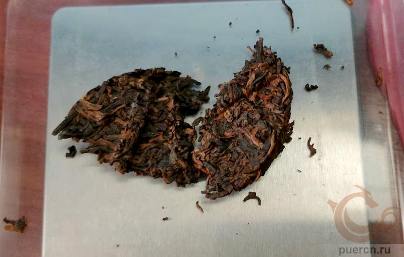 Чжун Ча Юньнань Пуэр Мэйхуа Бин Ча, шу пуэр, 100 гр, 2020 г.